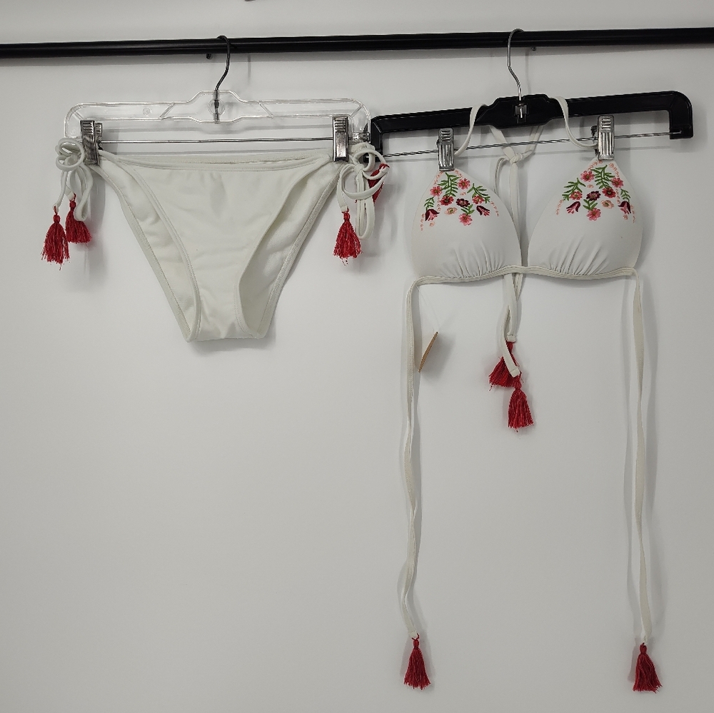 Adore Me Elya Contour White With Flowers Bikini Set Women's Size Medium